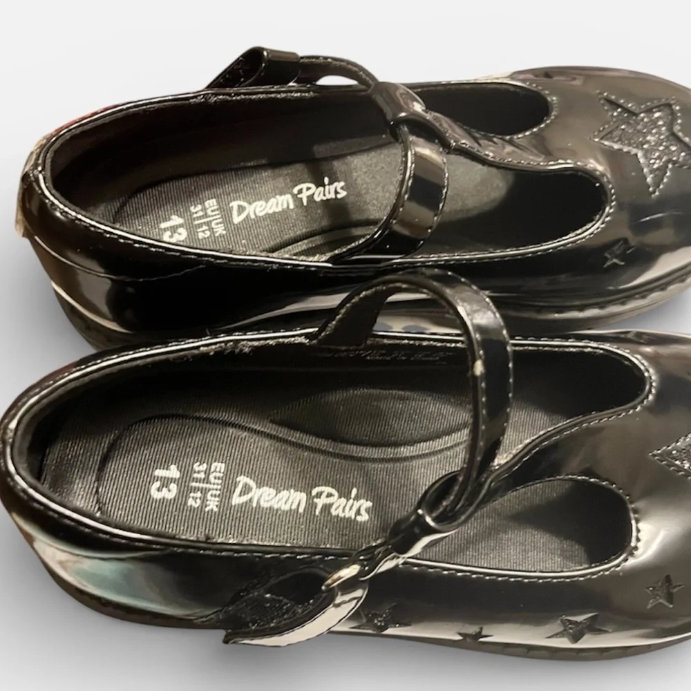 Dream Pairs Little Girls’ Black Vegan Leather Mary Jane Dress Shoes Sz-13